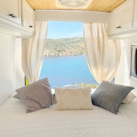 Dormitorio con vistas